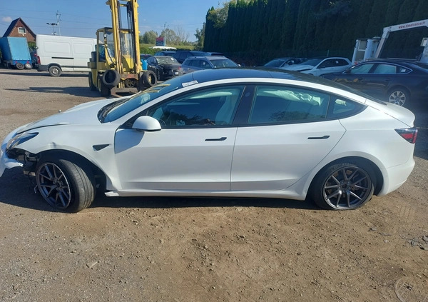 Tesla Model 3 cena 57900 przebieg: 20000, rok produkcji 2021 z Tykocin małe 497